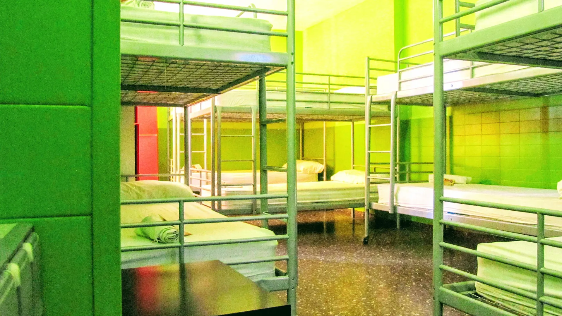 Onefam Les Corts Hostel Barcelona