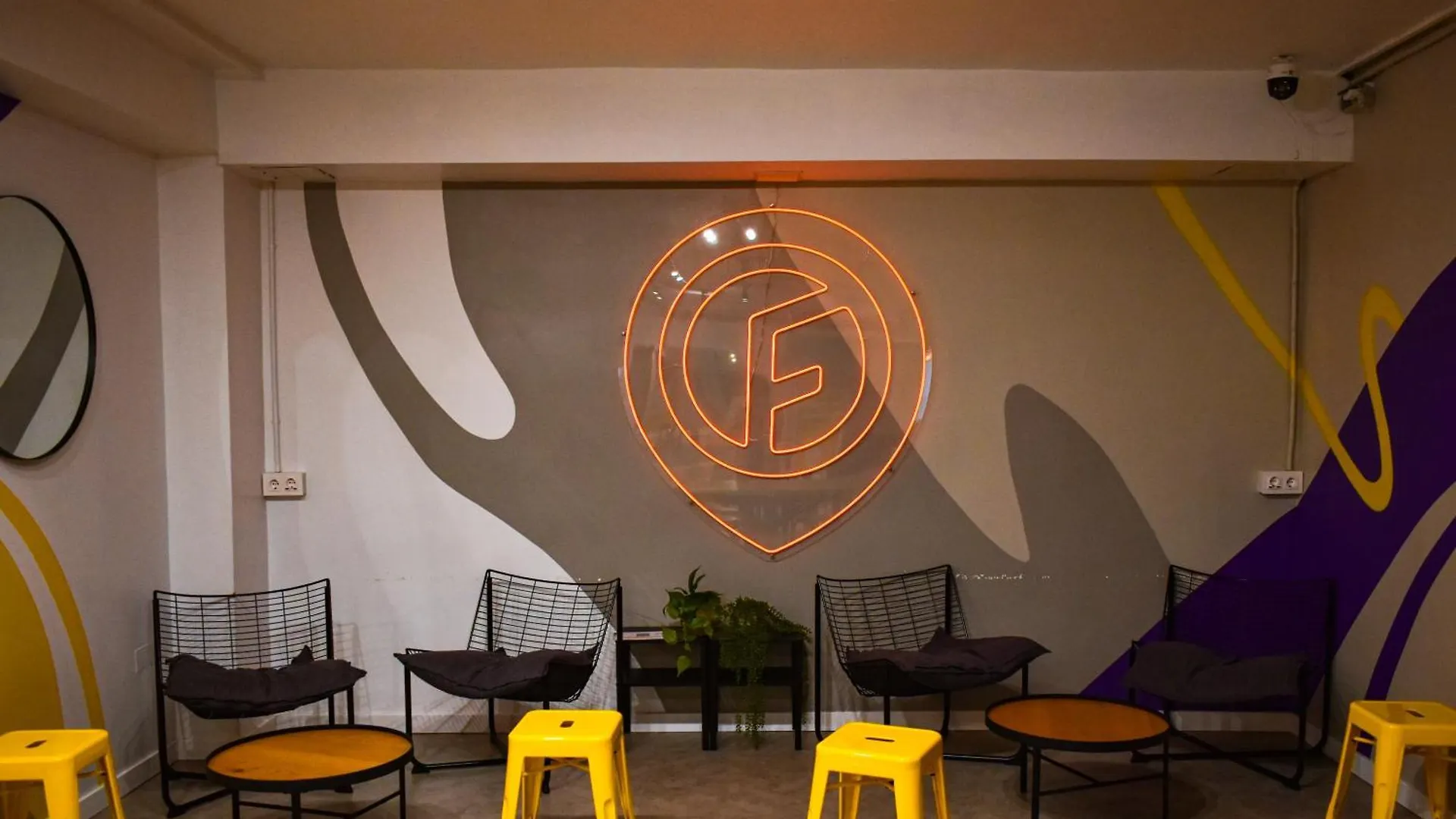 Onefam Les Corts Hostel Barcelona