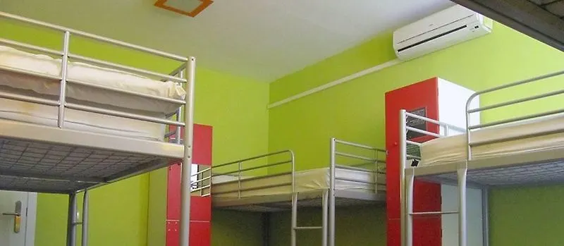 Onefam Les Corts Hostel Βαρκελώνη
