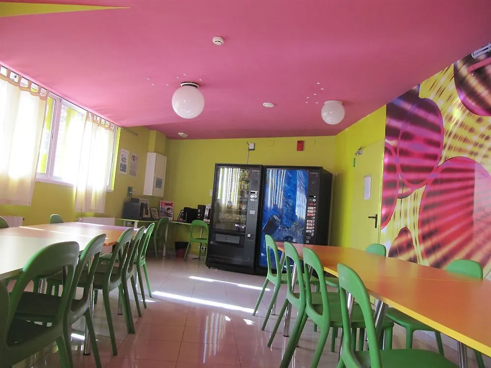 Onefam Les Corts Hostel Βαρκελώνη